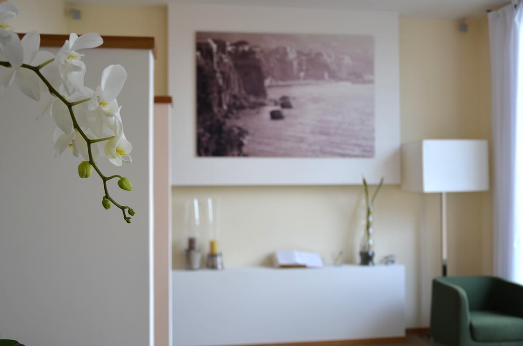 Rota Suites Sorrento Bagian luar foto