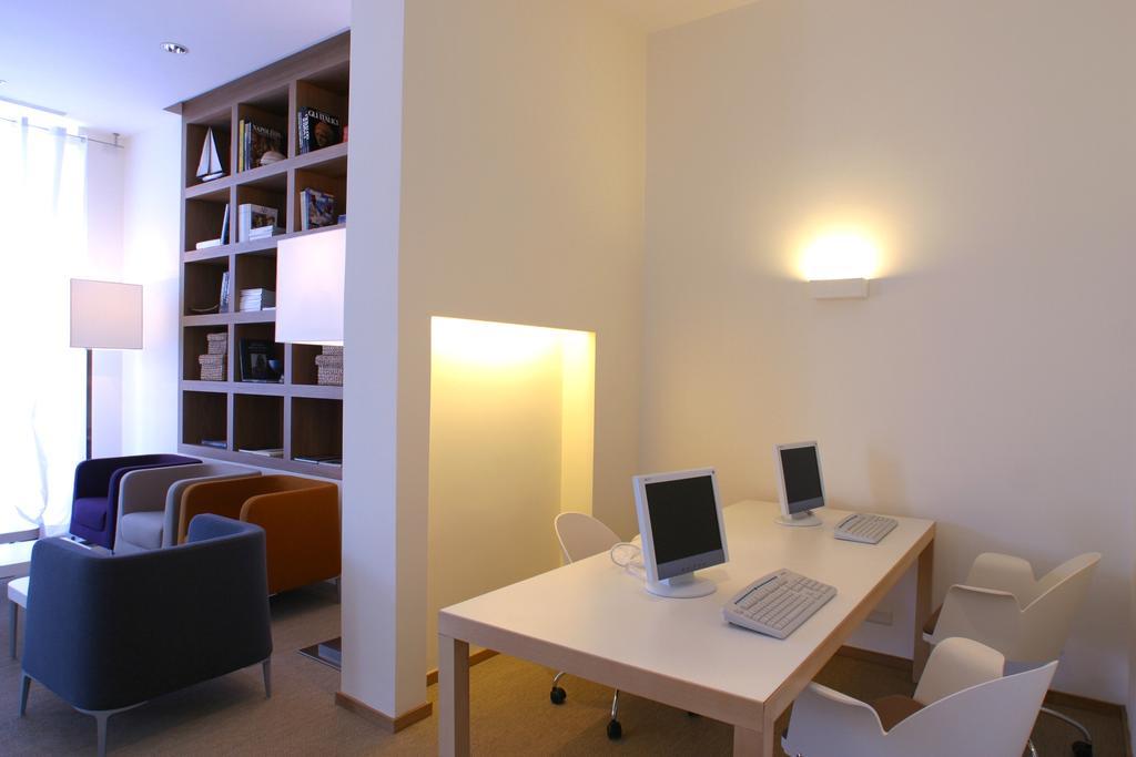 Rota Suites Sorrento Bagian luar foto