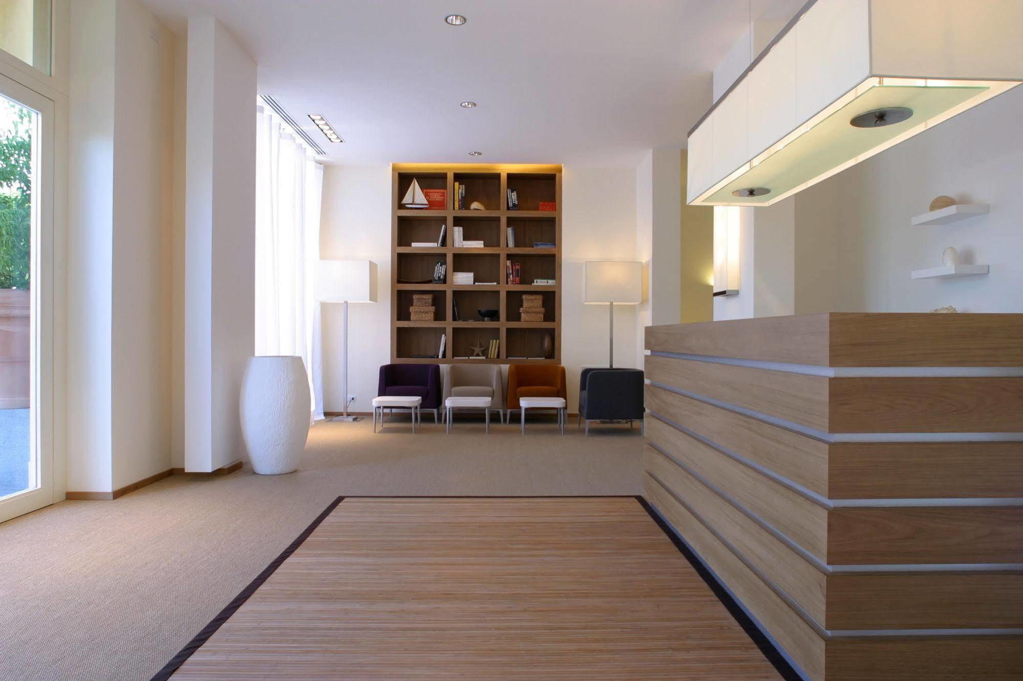 Rota Suites Sorrento Bagian luar foto